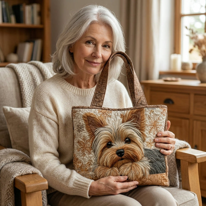 Bolso Artesanal — Yorkshire Adorable: en contexto