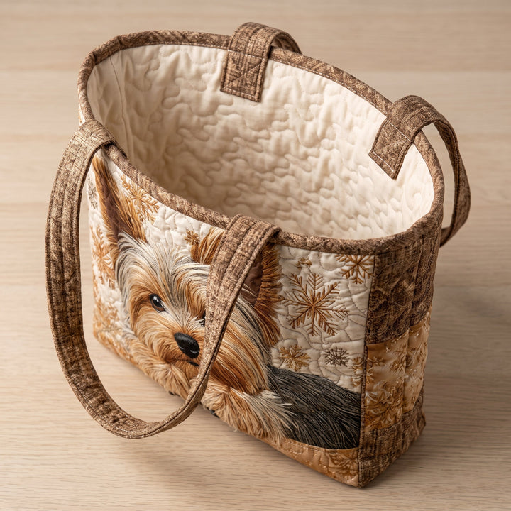 Bolso Artesanal — Yorkshire Adorable: abierto, mostrando el forro acolchado en crema liso