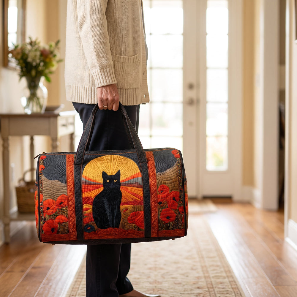 Bolso de Viaje Acolchado — Gato al Atardecer: en uso