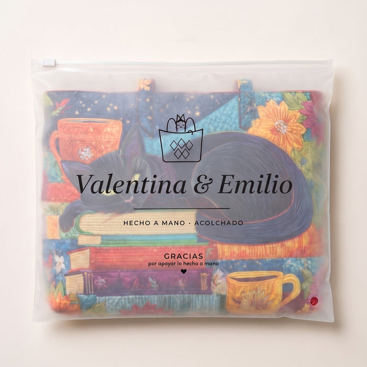 Bolso Artesanal — Gato Negro con Libros y Tazas